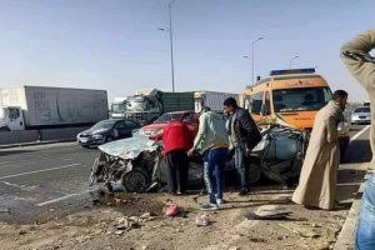 إصابة شخصين في انقلاب سيارة بمحور الضبعة إصابة شخصين في انقلاب سيارة بمحور الضبعة