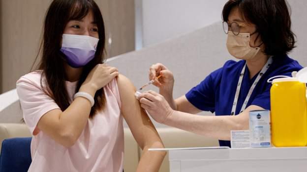 الصين تعطي الضوء الأخضر لأول لقاح مطور بطريقة mRNA الصين تعطي الضوء الأخضر لأول لقاح مطور بطريقة mRNA