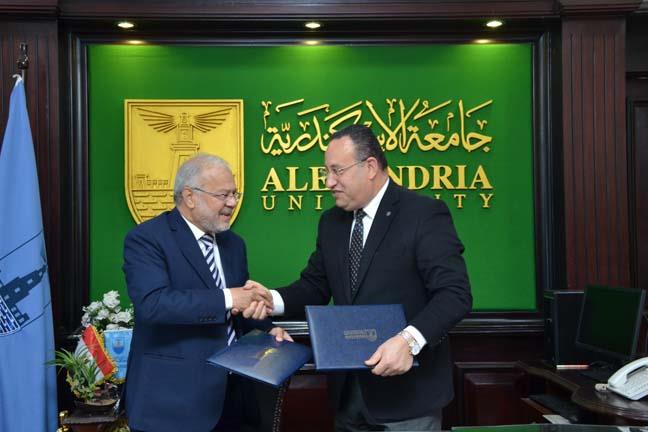 توقيع اتفاقية تعاون بين جامعتي فاروس والإسكندرية 