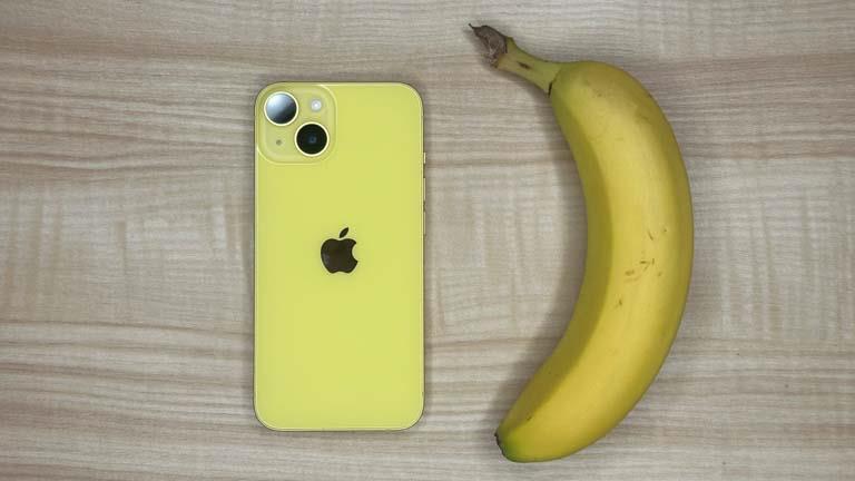 صورة ترويجية للون الأصفر قريبا من لون الموز