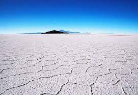 بوليفيا.. ماذا تعرف عن أكبر صحراء ملحية في العالم؟