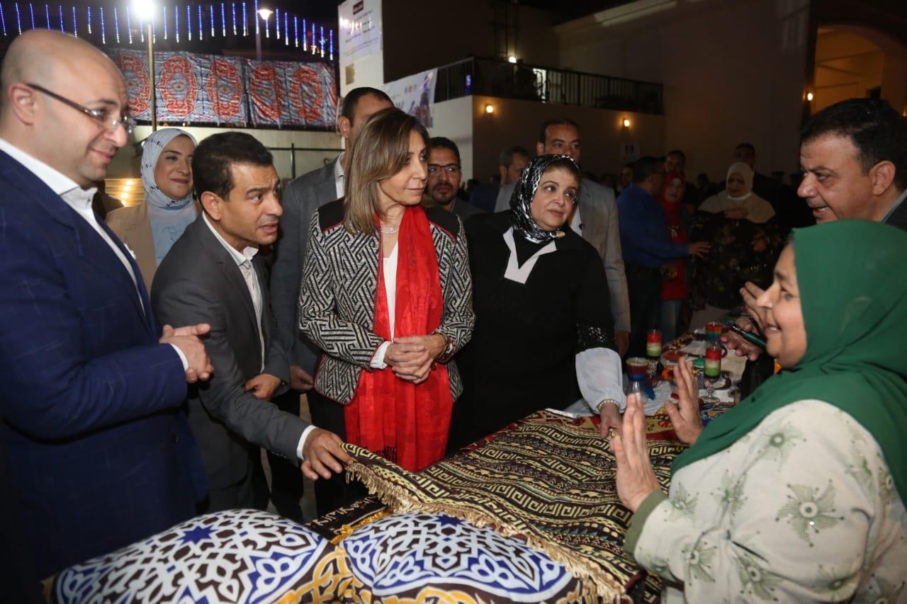 ​وزيرة الثقافة ومحافظ بني سويف يشهدان ليالي رمضان  (1)
