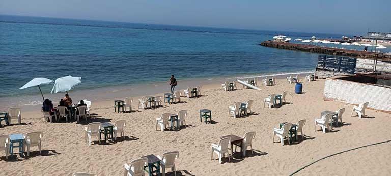 شواطئ الإسكندرية بلا زوار في شم النسيم