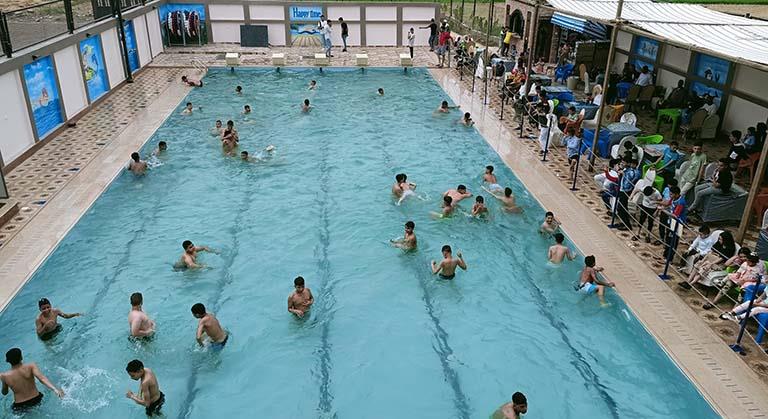 افتتاح حمام سباحة داخل قرية كفر غنام في الدقهلية.