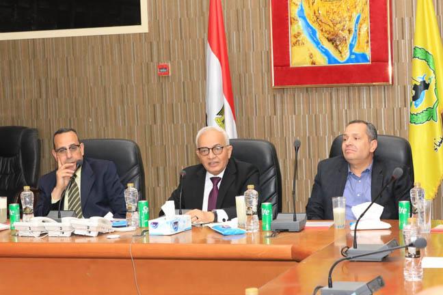 وزير التعليم تهيئة اللجان فى شمال سيناء لراحة الطلاب أثناء امتحانات الثانوية 2023 (2)