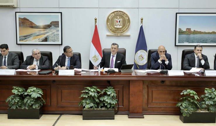 وزير الآثار يترأس اجتماع اللجنة الدائمة لتراخيص المنشآت الفندقية والسياحية (3)