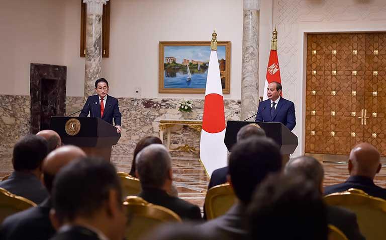 الرئيس السيسي ورئيس الوزراء الياباني فوميو كيشيدا