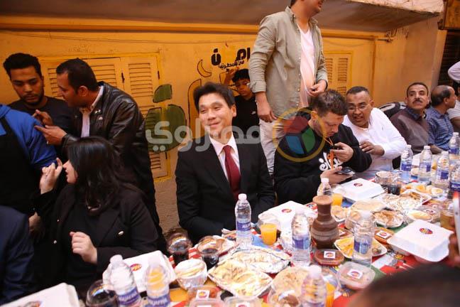 السفير الكوري يشارك في أكبر مائدة إفطار بمصر (7)