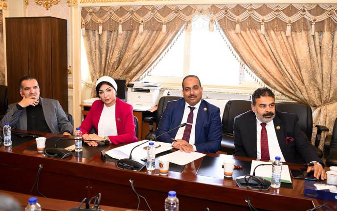 مساعد وزيرة الهجرة يستعرض بالبرلمان جهود الوزارة لمساعدة المصريين بالسودان (1)