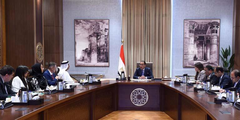 رئيس الوزراء يلتقي رئيس مجموعة الغرير الاستثمارية الإماراتية