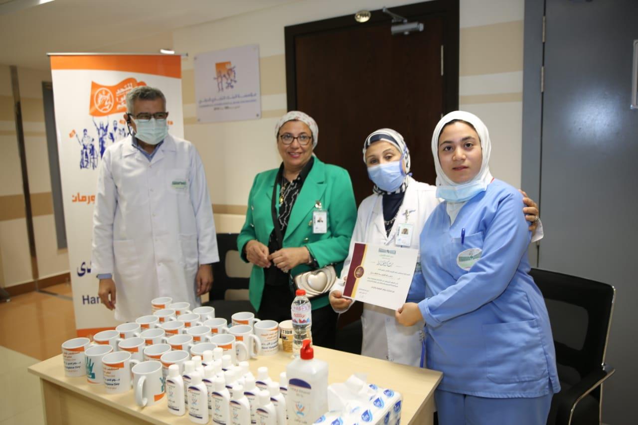 مستشفى أورام الأقصر تحيي ذكرى اليوم العالمي لغسيل الأيدي (2)