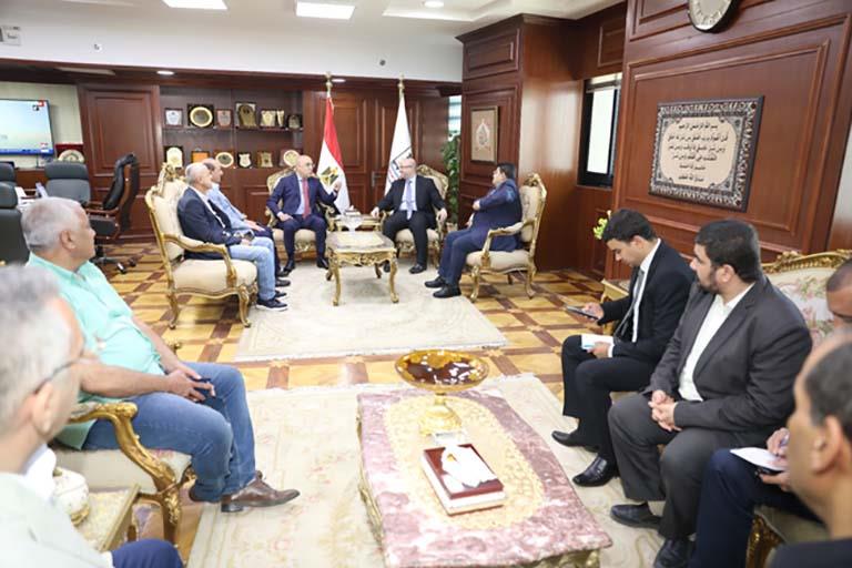 محافظ بني سويف يستقبل وزير الإسكان لافتتاح معرض شباب مصر
