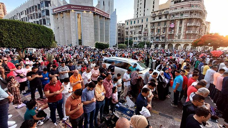 صلاة عيد الأضحى بمسجد المرسي أبو العباس