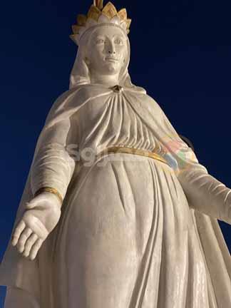 تمثال السيدة العذراء مريم  (1)