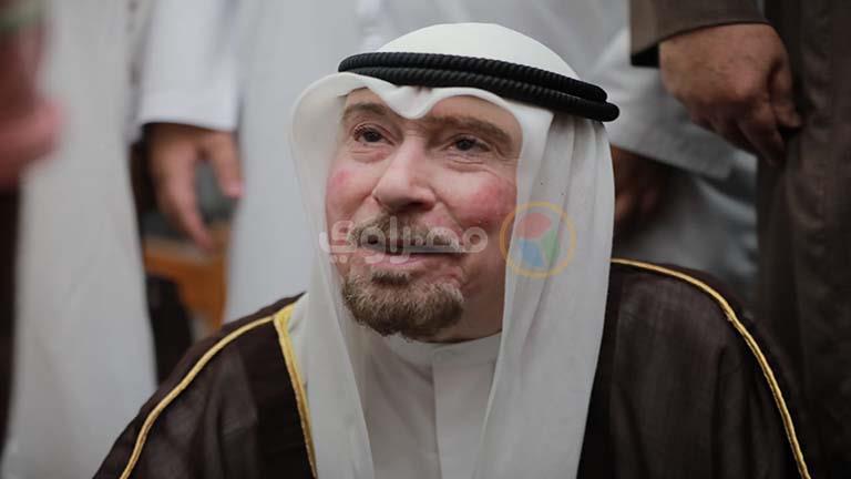 مستشار رئيس الإمارات يؤدي صلاة الجمعة بمسجد السيدة نفيسة