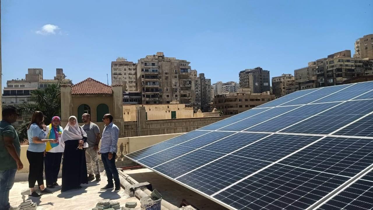 إنشاء محطة طاقة شمسية أعلى سطح متحف المجوهرات الملكية بالإسكندرية (1)