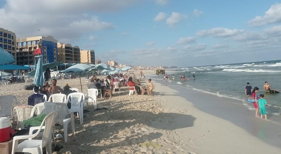 ظاهرة المد على شواطئ الإسكندرية (6)