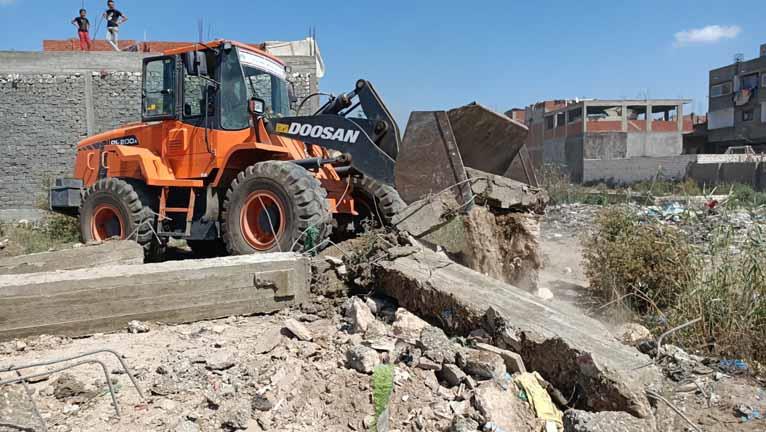 إزالة بناء مخالف في الإسكندرية (1)