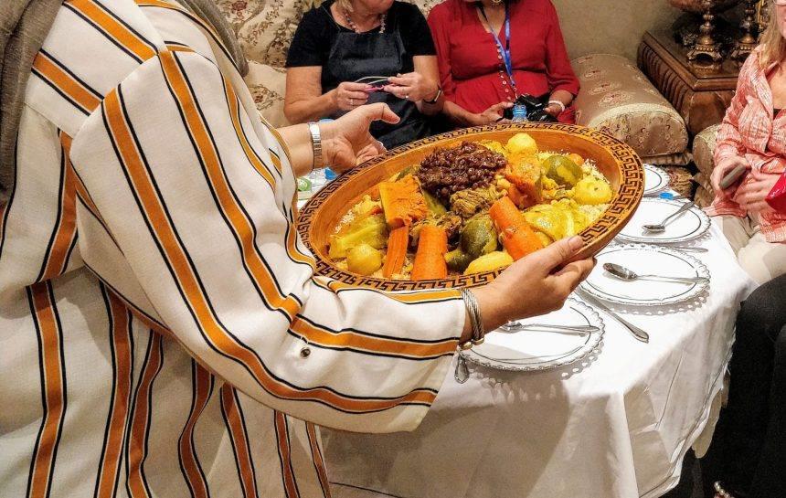 مبادرة إلغاء عادة "طعام العزاء" تثير جدلا في المغرب