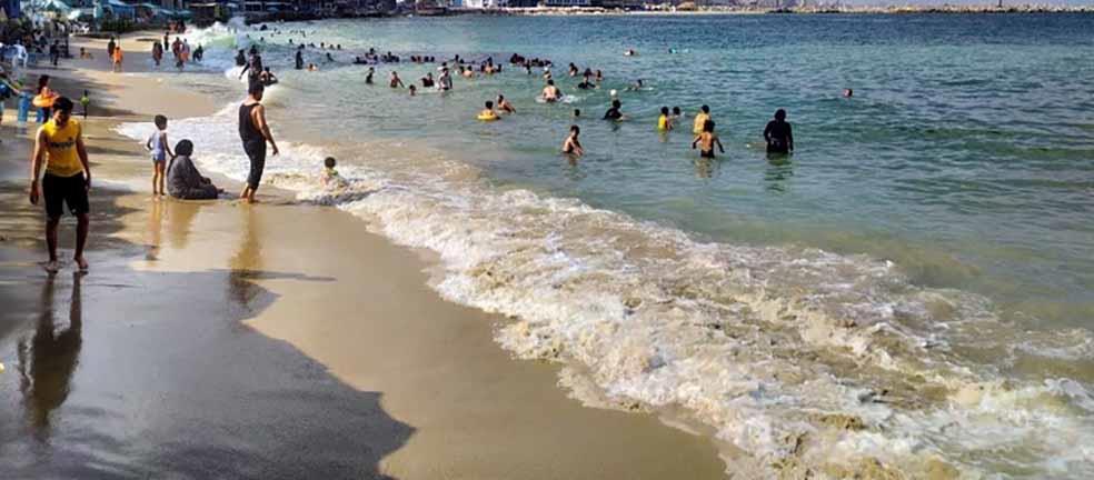 استقرار الأمواج بشواطئ الإسكندرية (1)