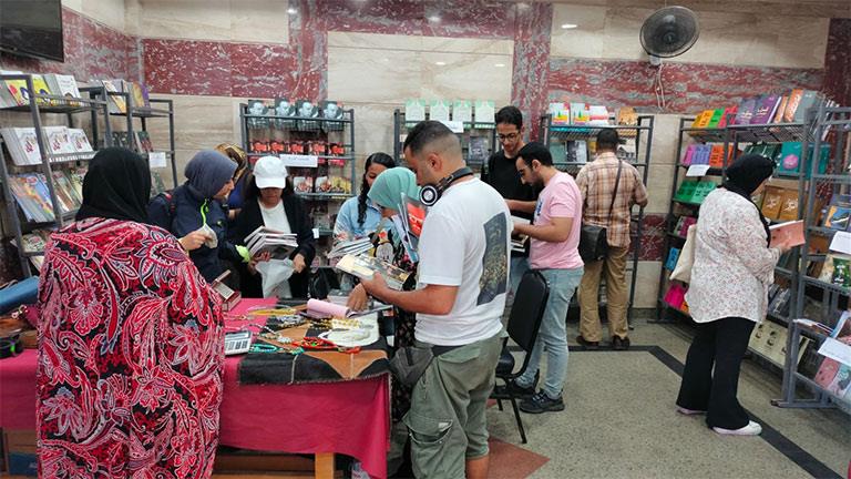 معرض الكتاب والحرف اليدوية لقصور الثقافة بالإسكندرية