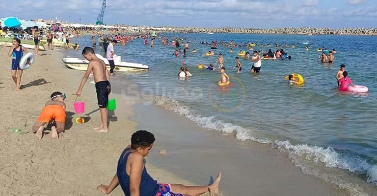 شواطئ الإسكندرية اليوم (2)