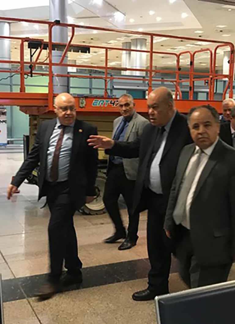 وزير المالية يتفقد مطار القاهرة