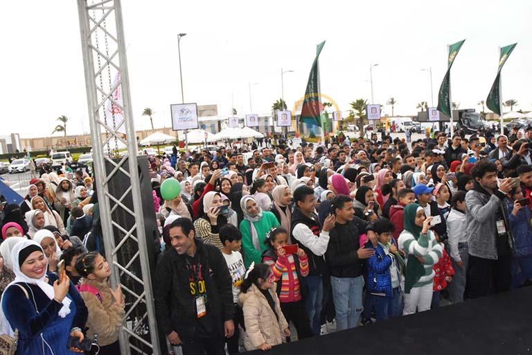 254 ألف زائر لمعرِض القاهرة الدُولي للكتاب في اليوم الرابع (1)