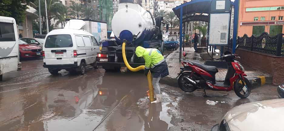 أمطار الكرم تغرق شوارع الإسكندرية (3)