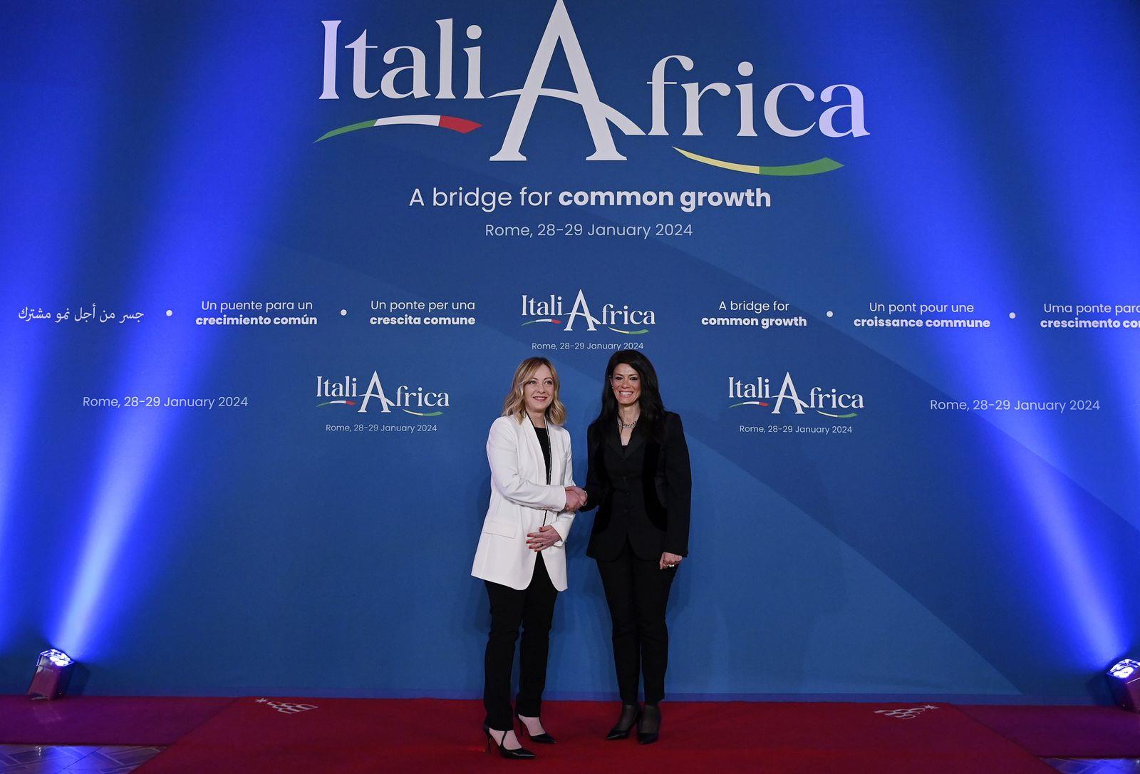 وزيرة التعاون الدولي خلال مشاركتها في القمة الإيطالية - الأفريقية بروما (1)