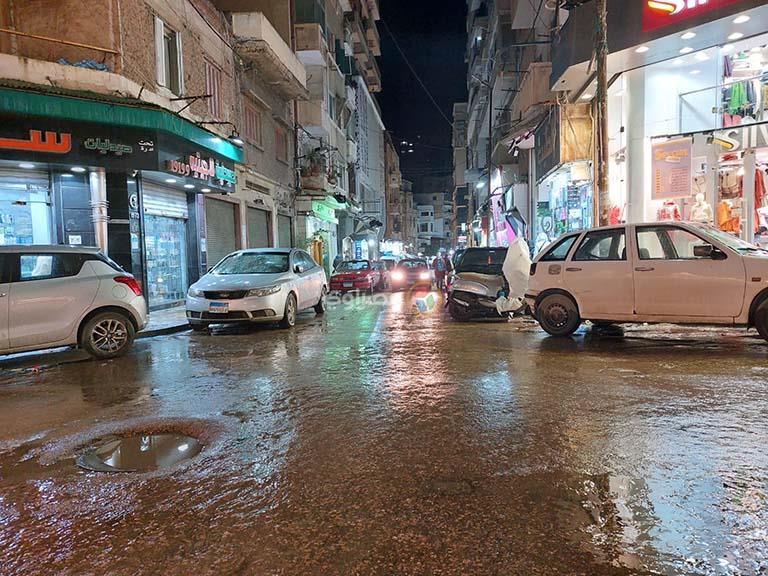 السماء تمطر ثلجًا في الإسكندرية 