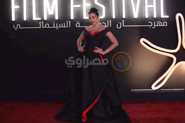  مهرجان فساتين جرياء ‫فساتين جريئة وبدون بطانة وغريبة.. 180 إطلالة للنجمات في جمي | مصراوى‬‎