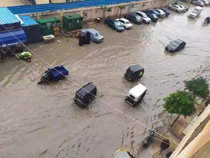 خسائر الإسكندرية بسبب نوة المكنسة.. صورة أرشيفية (2)