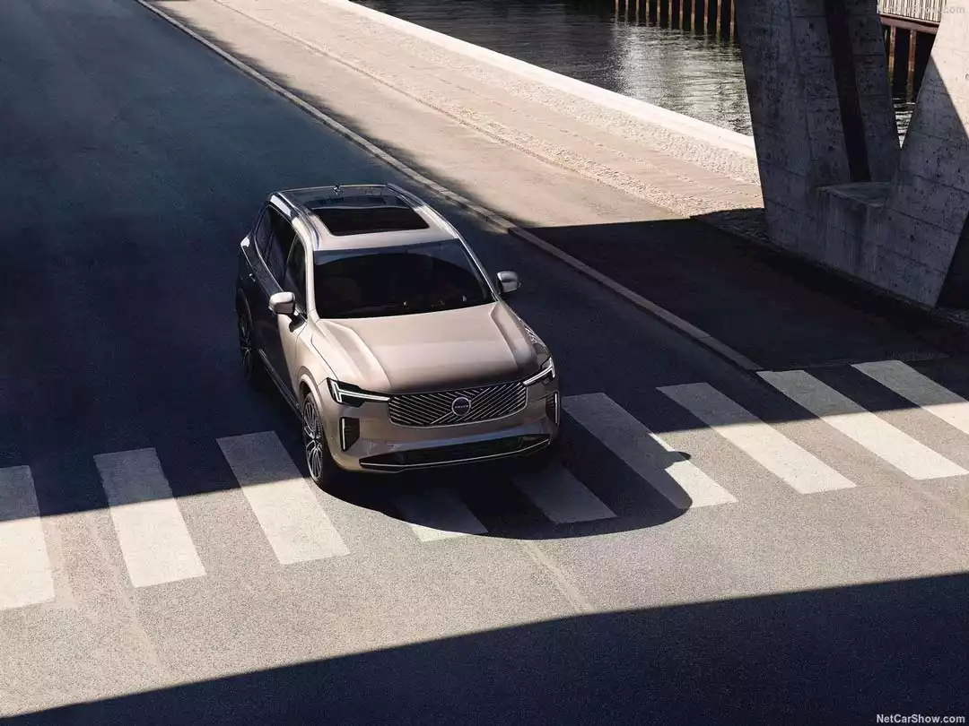 فولفو XC90 الجديدة
