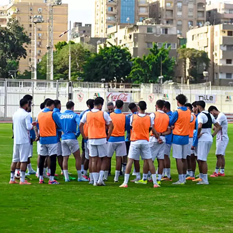 لاعبو الزمالك في التدريبات