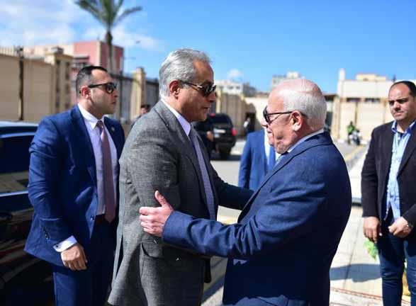 مُحافظ بورسعيد يَستقبِل وزير العمل (1)