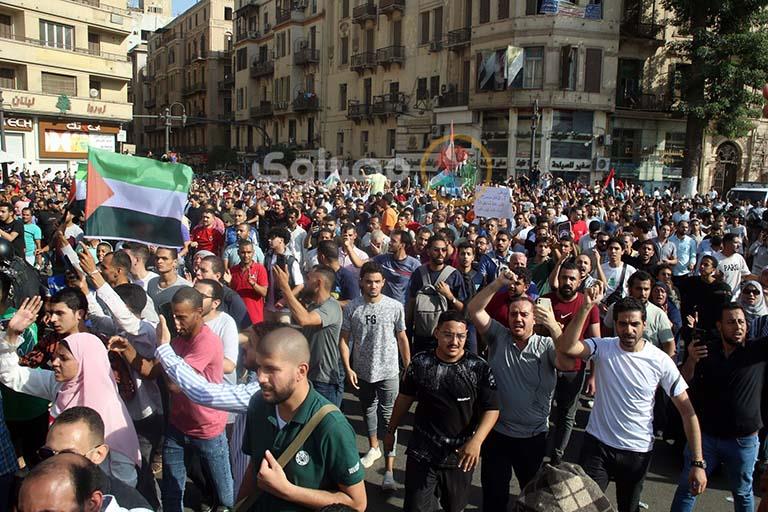 الآلاف يتظاهرون بميدان التحرير رفضا لتهجير الفلسطينيين (3)