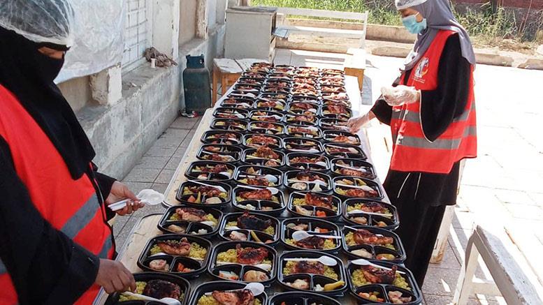 مطبخ المصرية يوزع 400 وجبة يوميًا 
