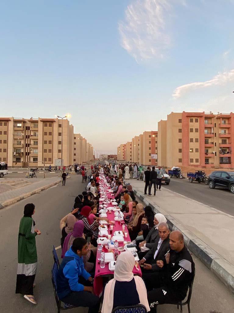 حفل إفطار جماعي لأهالي الحي 31 بالعاشر من رمضان 05