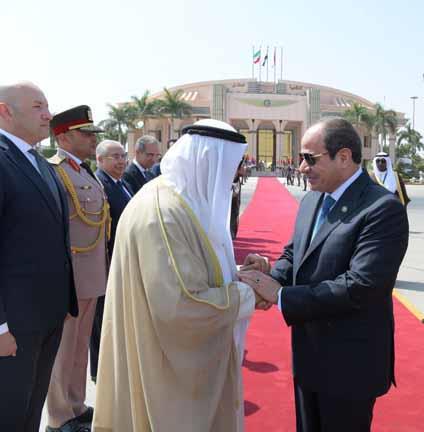 الرئيس السيسي يودع أمير دولة الكويت من مطار القاهرة (1)