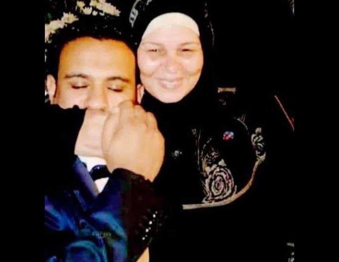محمود الليثي ووالدته