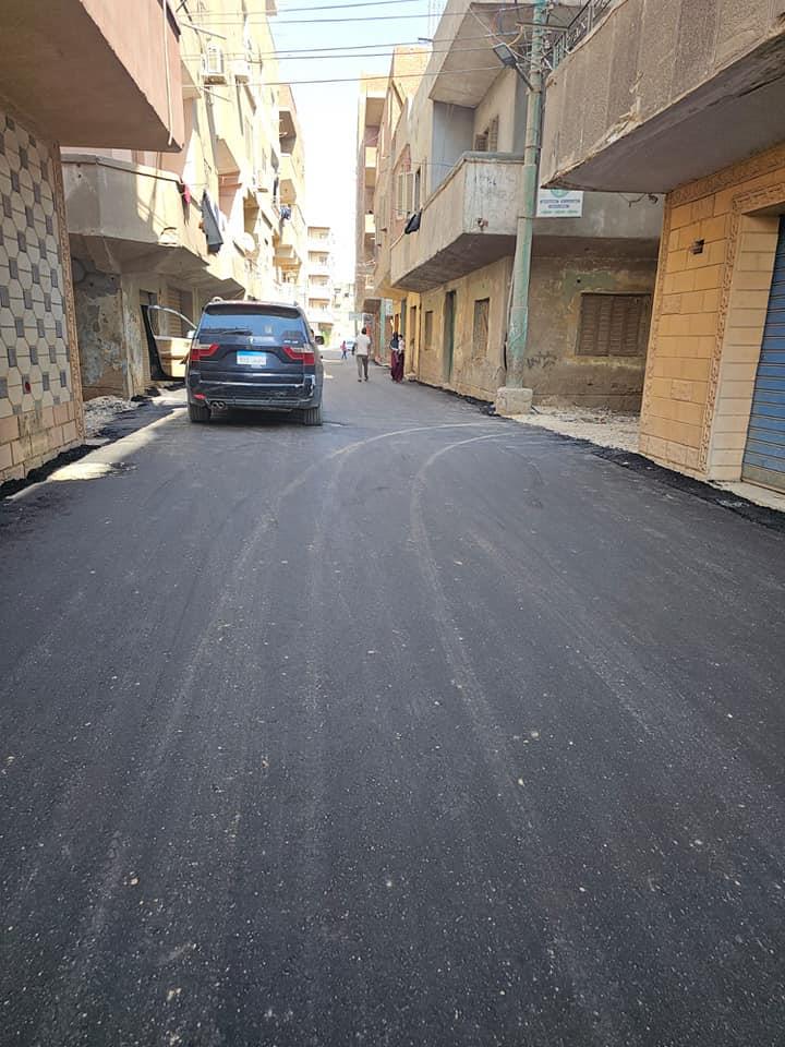 رصف وتطوير شارع اللواء يسري بالعياط في الجيزة (6)