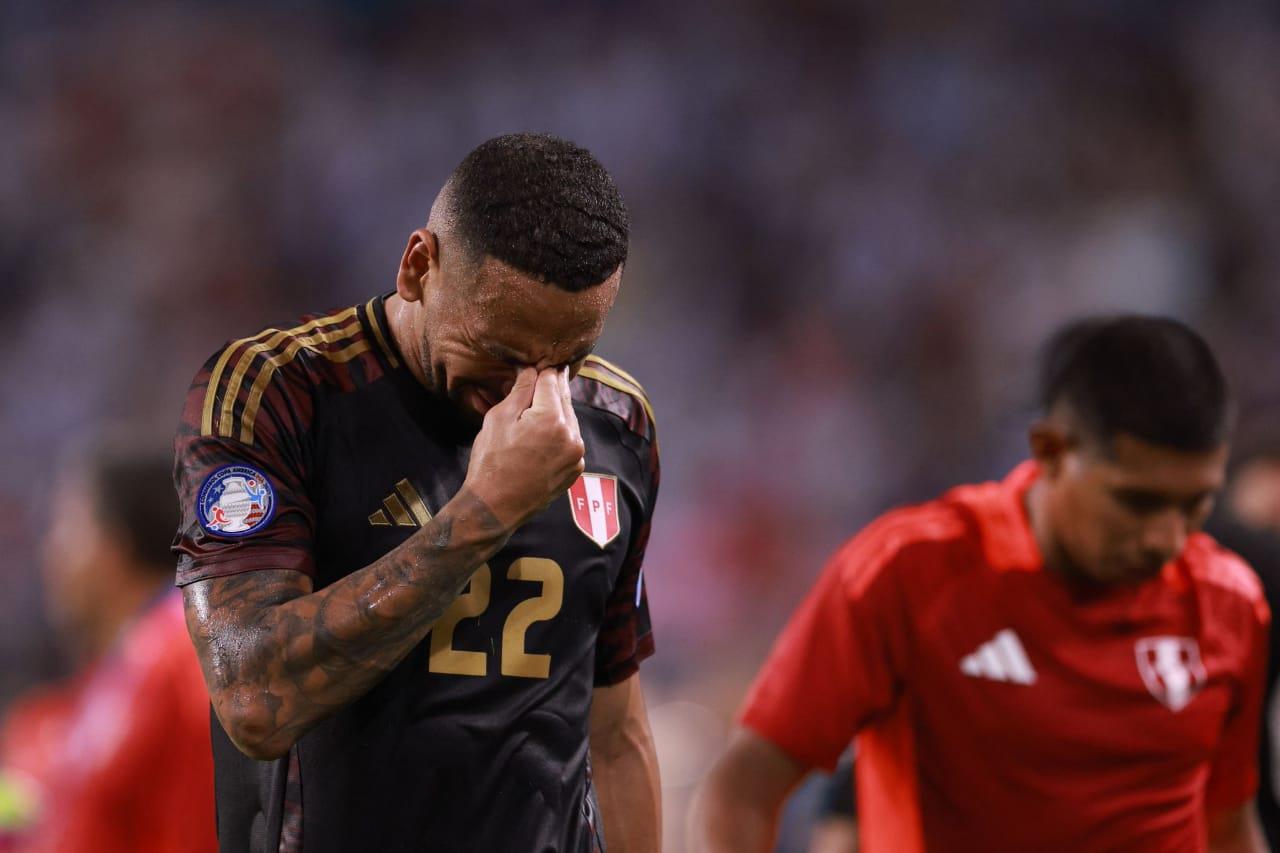 بكاء لاعب بيرو بعد مغادرة بطولة كوبا أمرريكا 2024