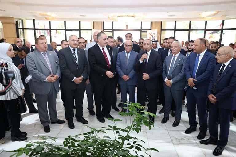 محافظ بورسعيد يشهد انطلاق فعاليات ورشة العمل الثالثة لكلية النقل الدولي واللوجستيات  (10)