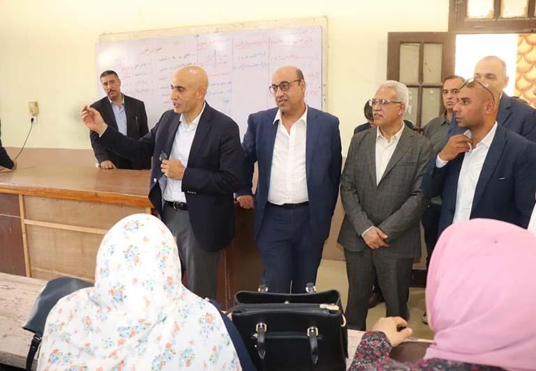 وزير التربية والتعليم يتفقد مدرسة المتفوقين الثانوية بعين شمس (3)