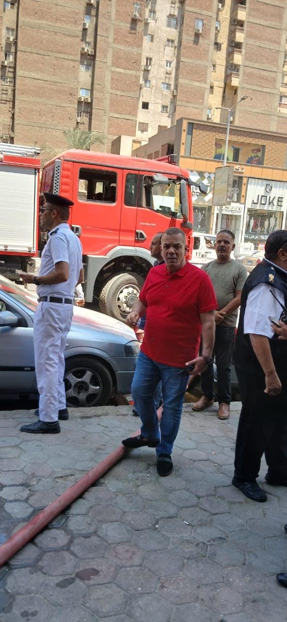 حريق مطعم شهير في جسر السويس (1)