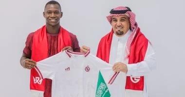 أليو ديانج لاعب الخلود السعودي