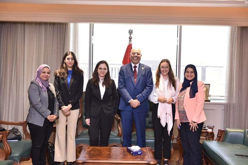 وزير العمل يستقبل وفدًا من فريدريش ايبرت الألمانية بالقاهرة..لبحث ملفات مُشتركة. (5)