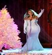 ماريا كاري تغني بأجواء وألوان الميلاد في Rockefeller                                                                                                  