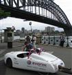 أول سيارة تعبر قارة استراليا بطاقة الرياح                                                                                                             